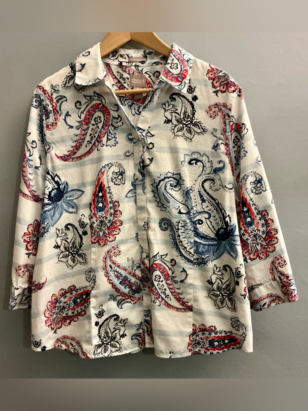 Chico’s Size 3 XL Paisley Floral Boho Wrinkle Resistant Cotton Button-Down Shirt